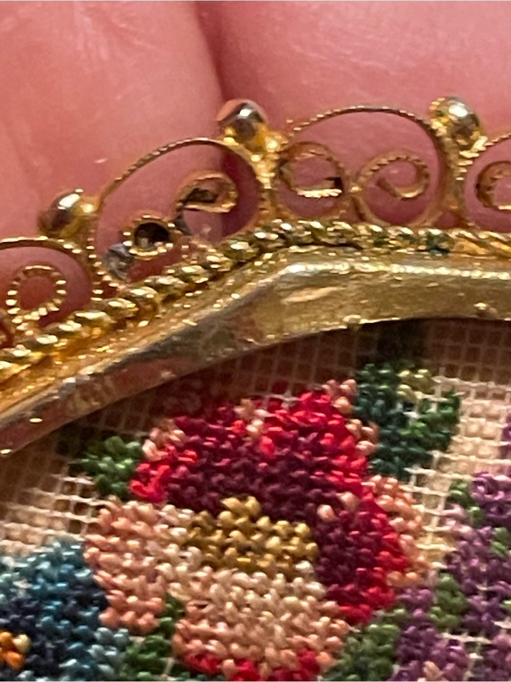 Vintage Floral Needlepoint Brooch in Gold-tone with Pink, Red, Blue Flowers - Picture 4 of 6